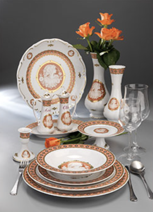 Porcelain dinnerware set